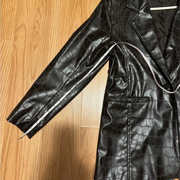 Togo Vintage Blazer - Picture 5 of 5